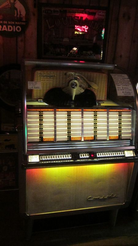 Wurlitzer Model 2204